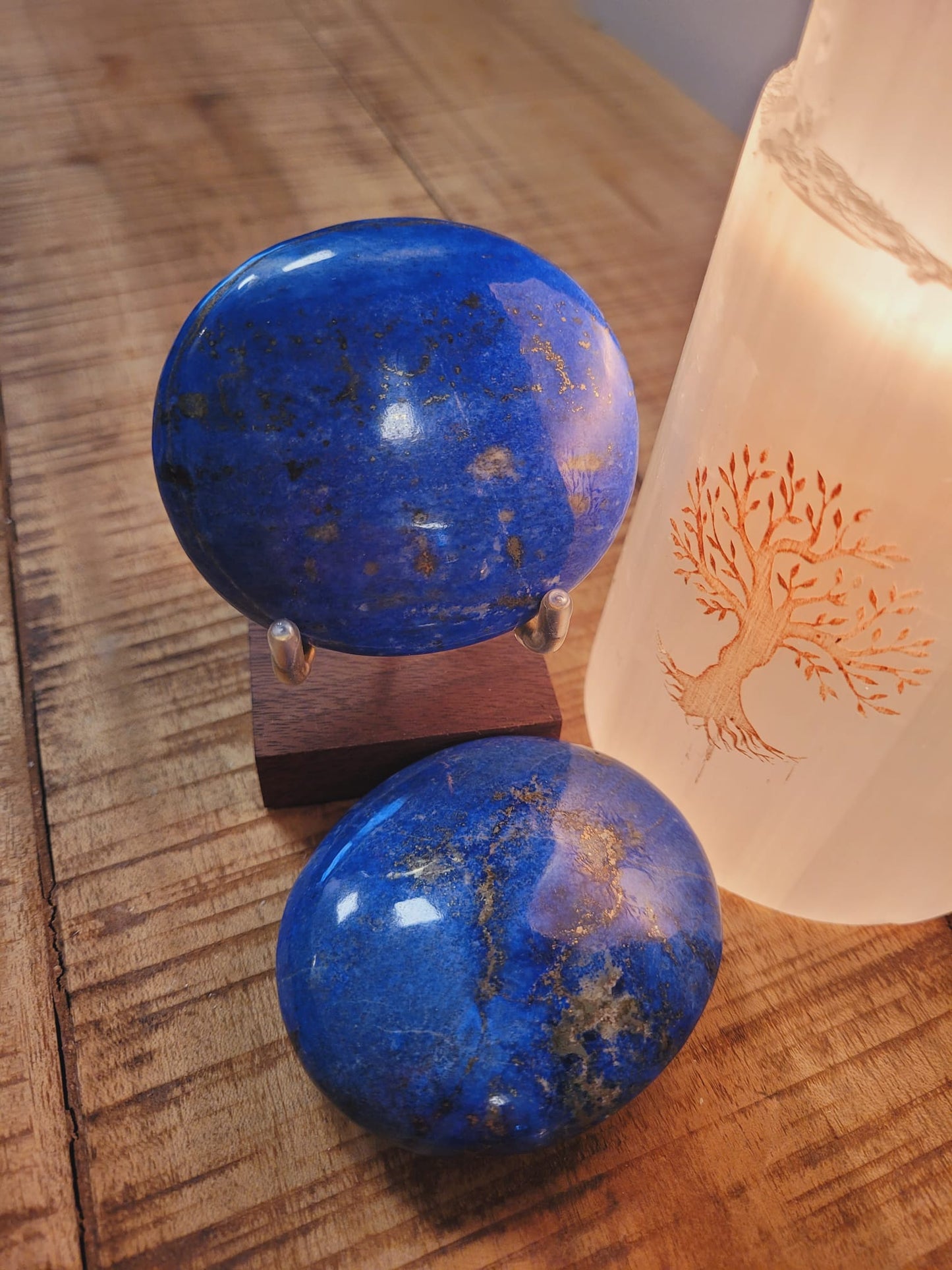 Lapis Lazuli palm stone